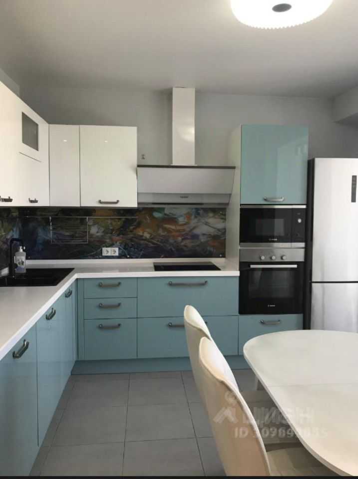 2-комнатная квартира, 69 м² — фотография 2
