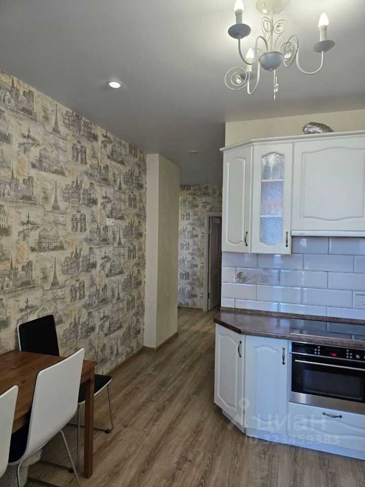 2-комнатная квартира, 75 м² — фотография 2