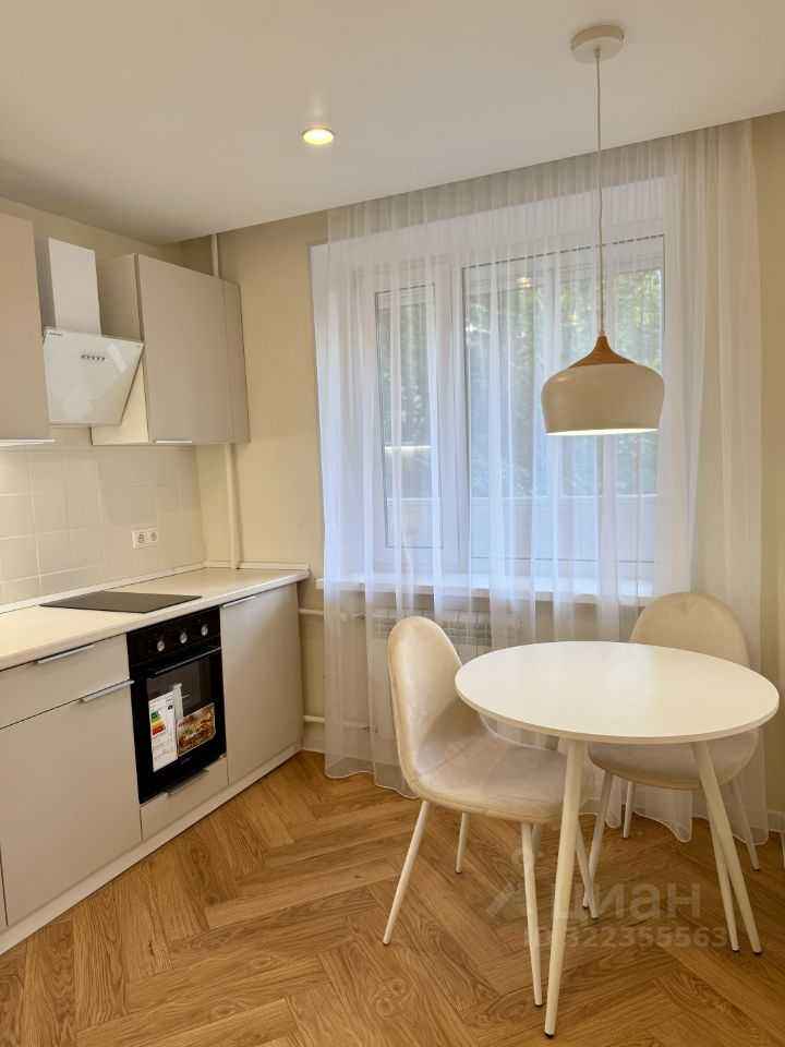 1-комнатная квартира, 35 м² — фотография 2
