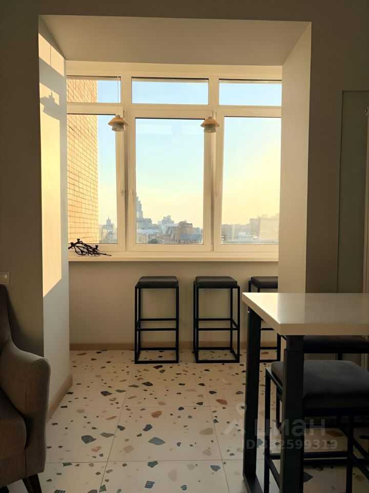 1-комнатная квартира, 52 м² — фотография 2