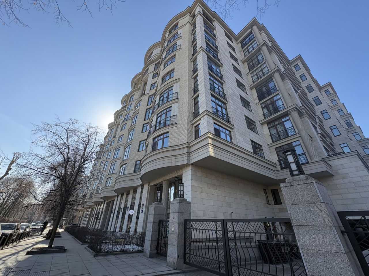 4-комнатная квартира, 190 м² — фотография 3