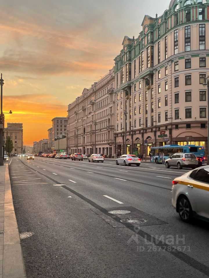 4-комнатная квартира, 130 м²