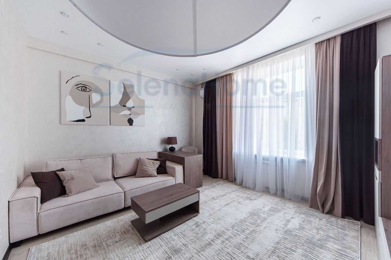 2-комнатная квартира, 56 м² — фотография 2