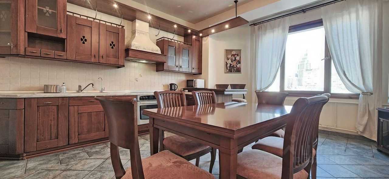 3-комнатная квартира, 145 м² — фотография 2