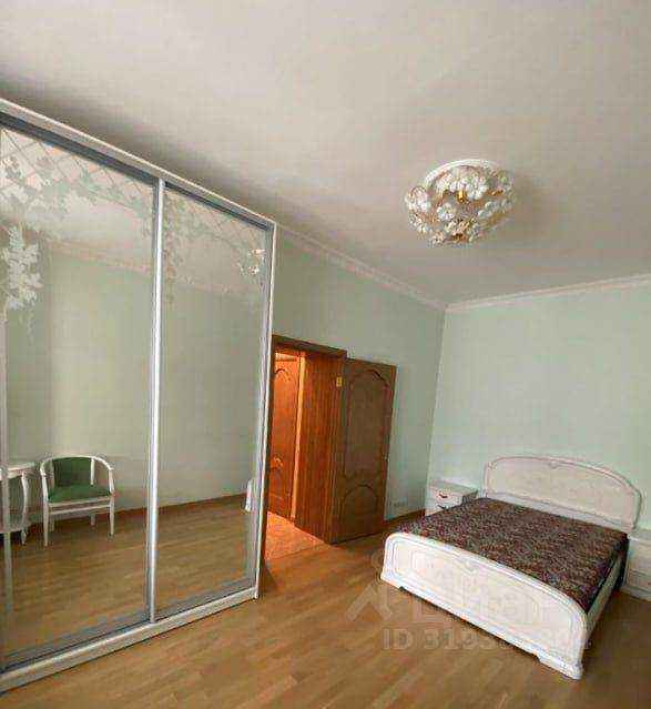 2-комнатная квартира, 65 м² — фотография 2
