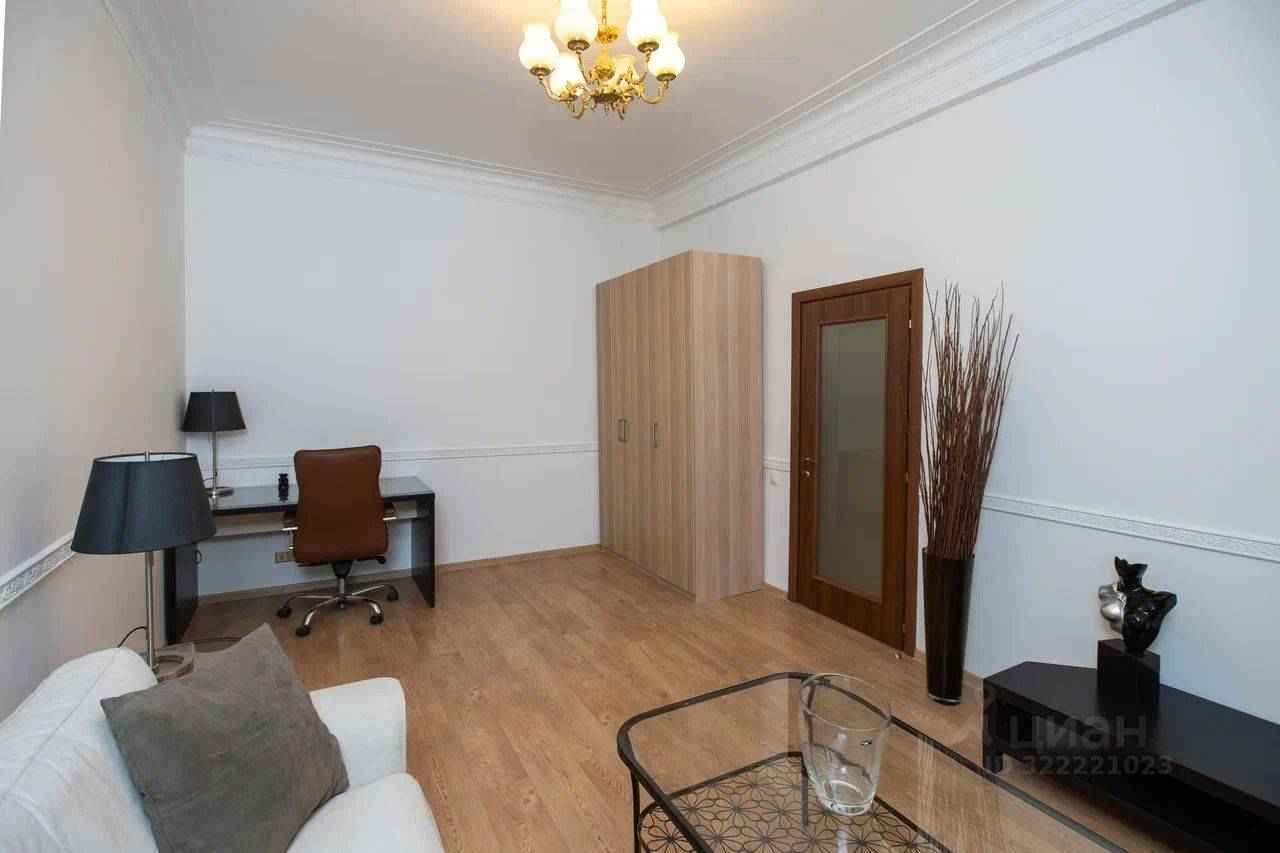 4-комнатная квартира, 130 м² — фотография 3