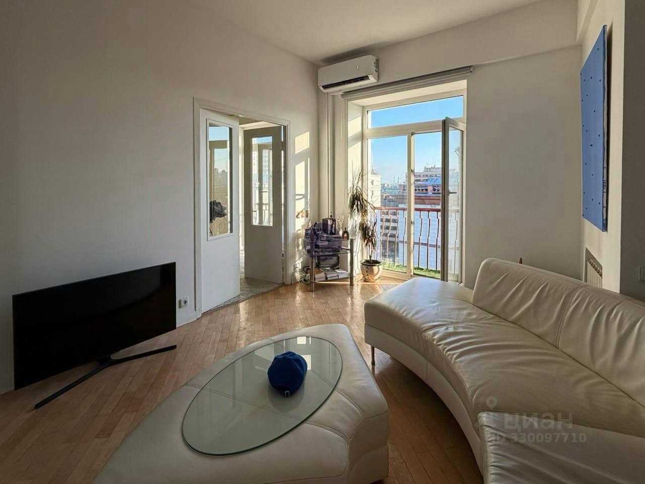 2-комнатная квартира, 52 м² — фотография 2
