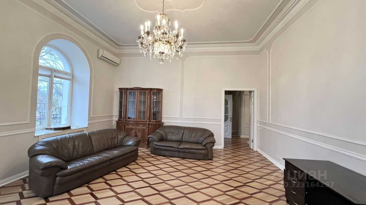 4-комнатная квартира, 145 м² — фотография 2