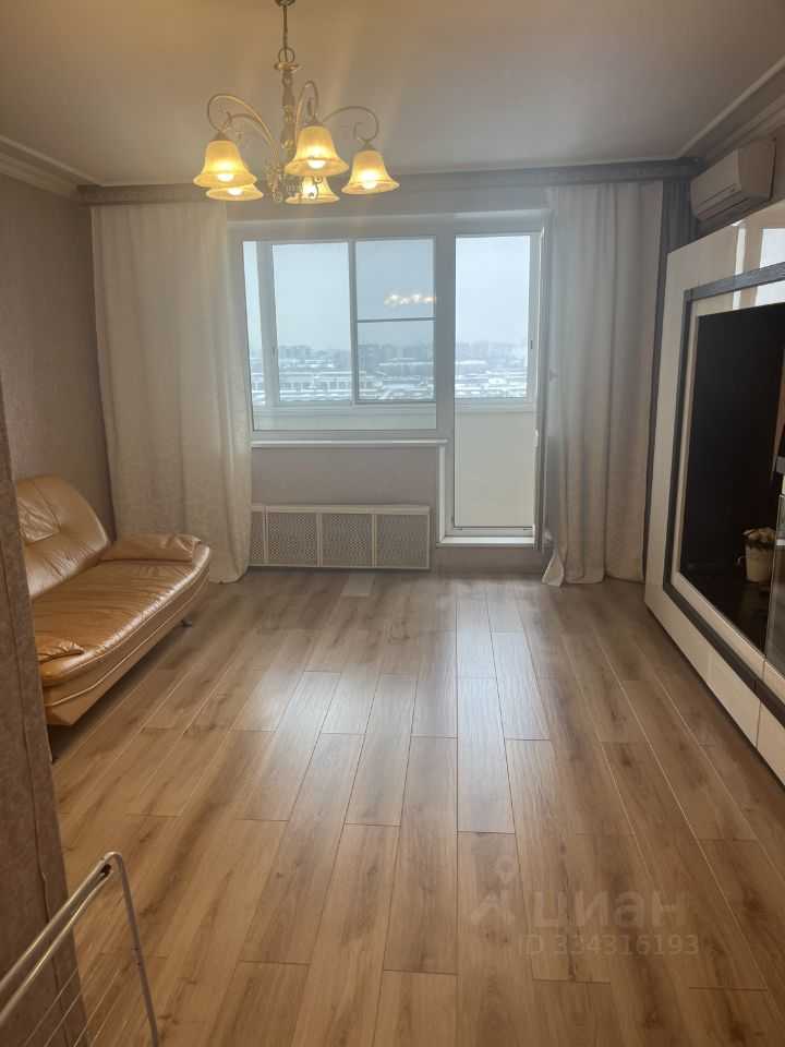 1-комнатная квартира, 42 м² — фотография 2