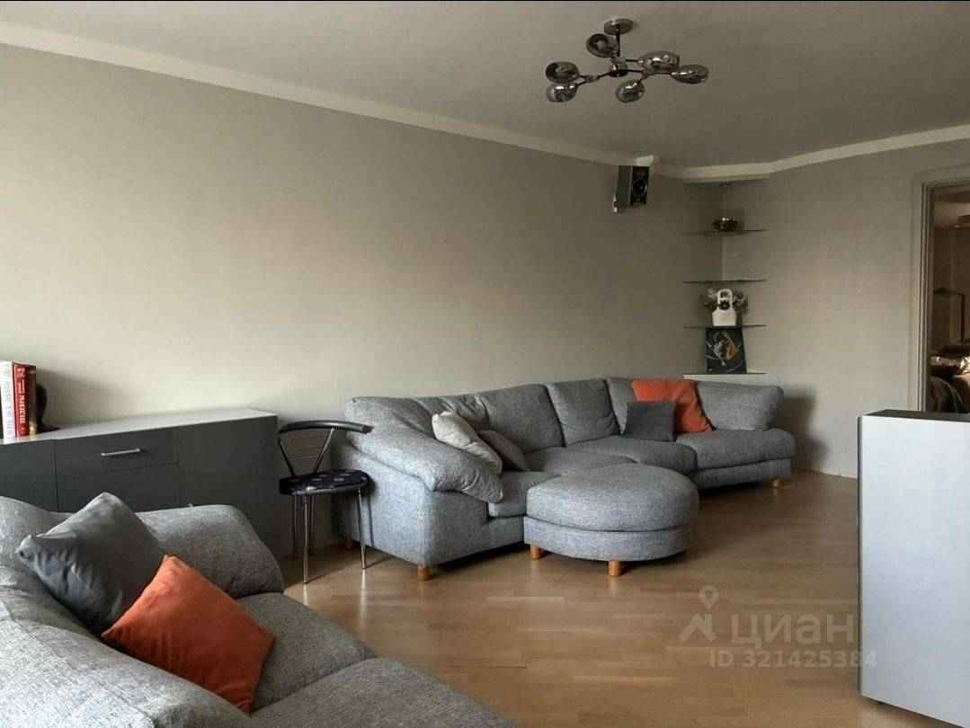 2-комнатная квартира, 80 м² — фотография 3