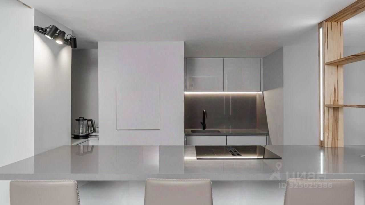 4-комнатная квартира, 208 м² — фотография 3