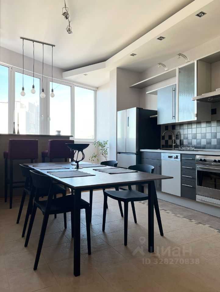 3-комнатная квартира, 104 м² — фотография 2