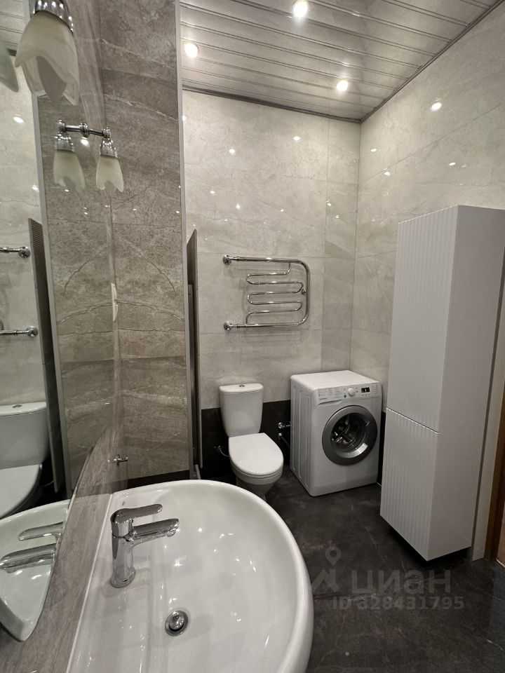 2-комнатная квартира, 77 м² — фотография 3
