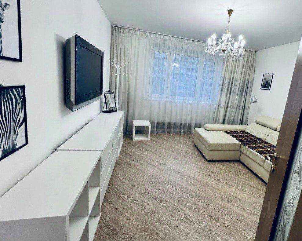 2-комнатная квартира, 55 м² — фотография 2