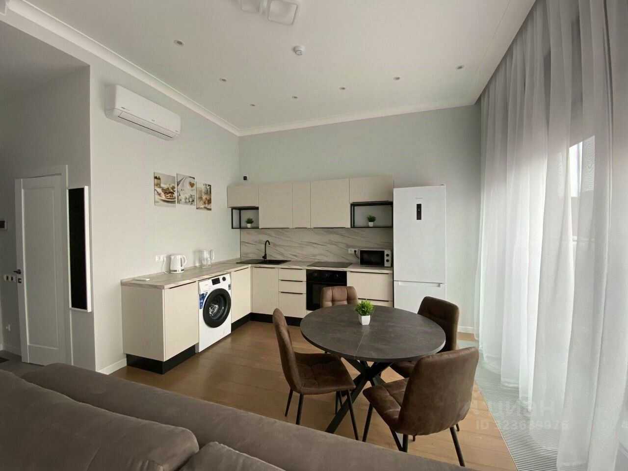 2-комнатная квартира, 55 м² — фотография 3