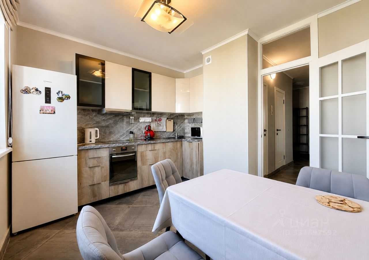 2-комнатная квартира, 56 м² — фотография 2