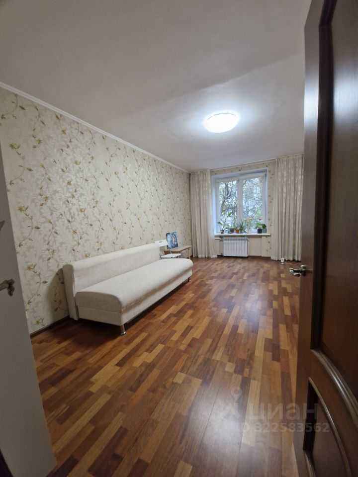 2-комнатная квартира, 55 м² — фотография 3