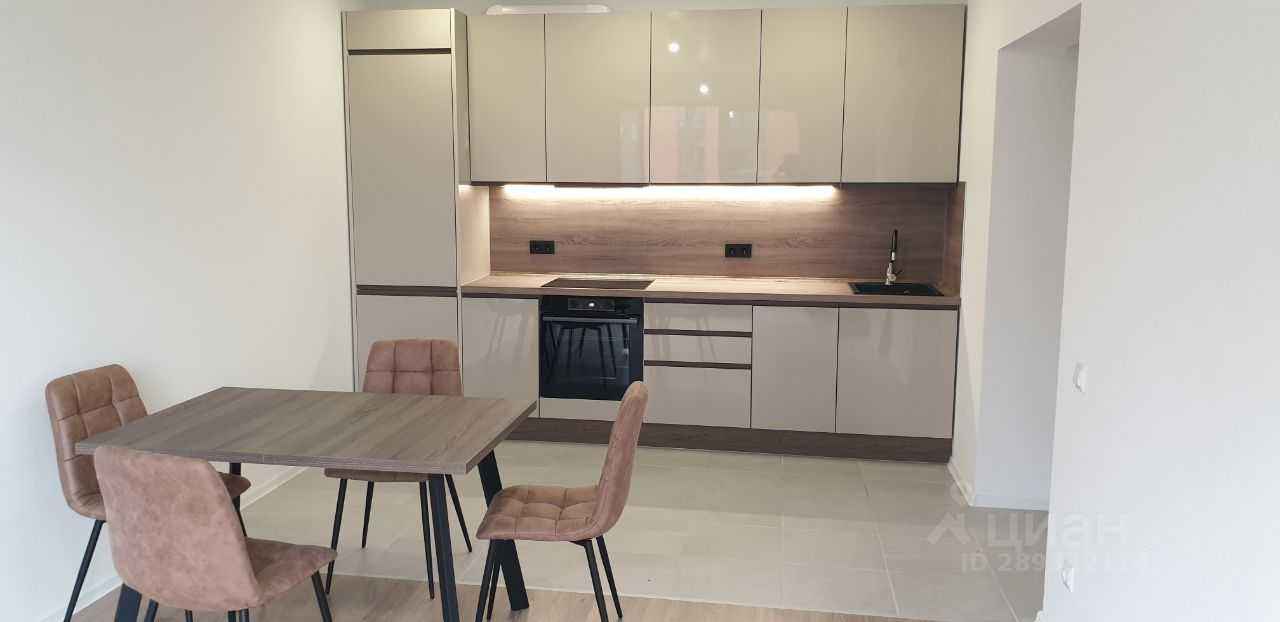 3-комнатная квартира, 60 м² — фотография 2