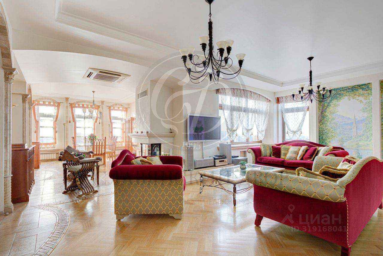 3-комнатная квартира, 180 м²