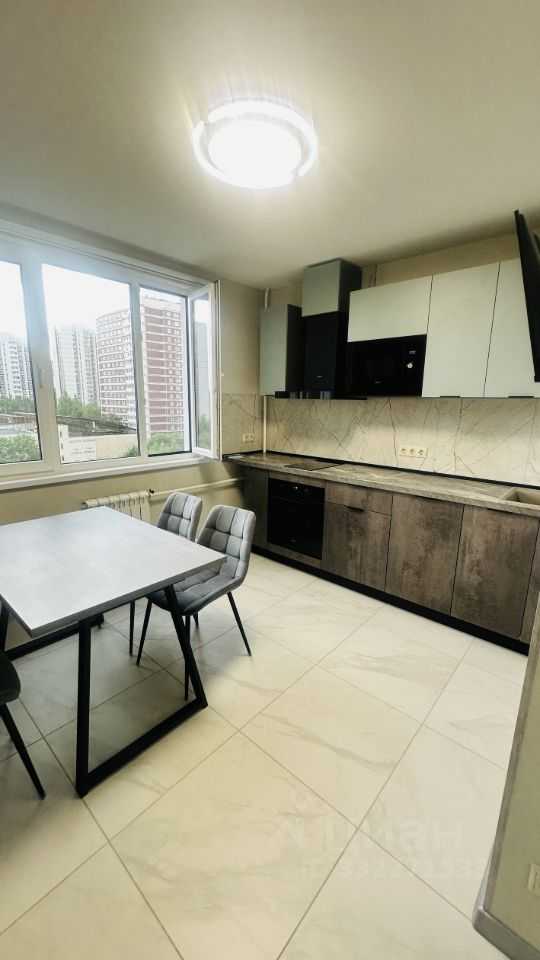 2-комнатная квартира, 58,4 м² — фотография 2