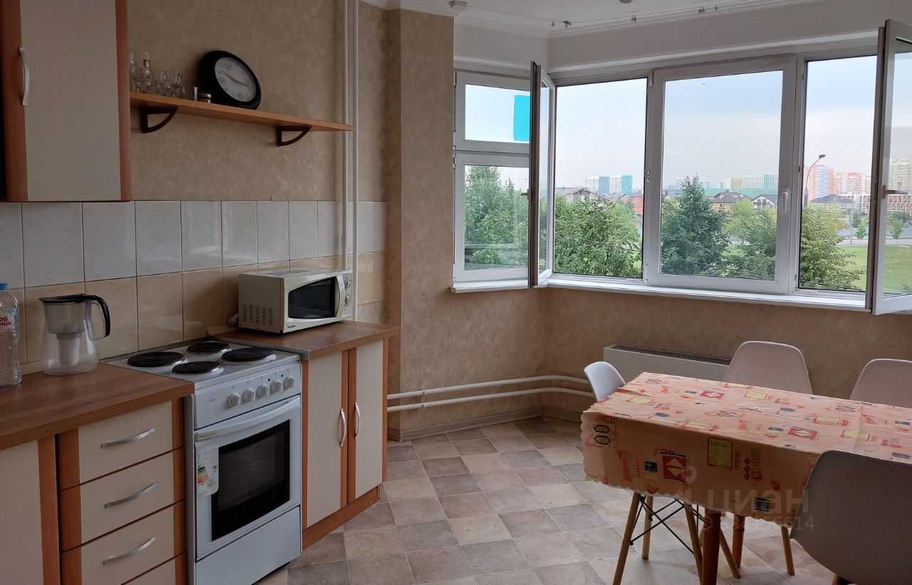 3-комнатная квартира, 80 м² — фотография 3