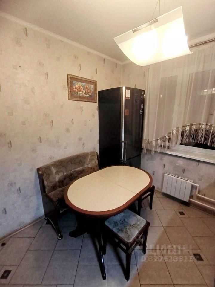 2-комнатная квартира, 56 м² — фотография 3