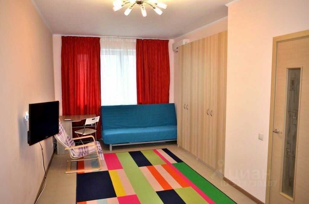 1-комнатная квартира, 42 м² — фотография 2