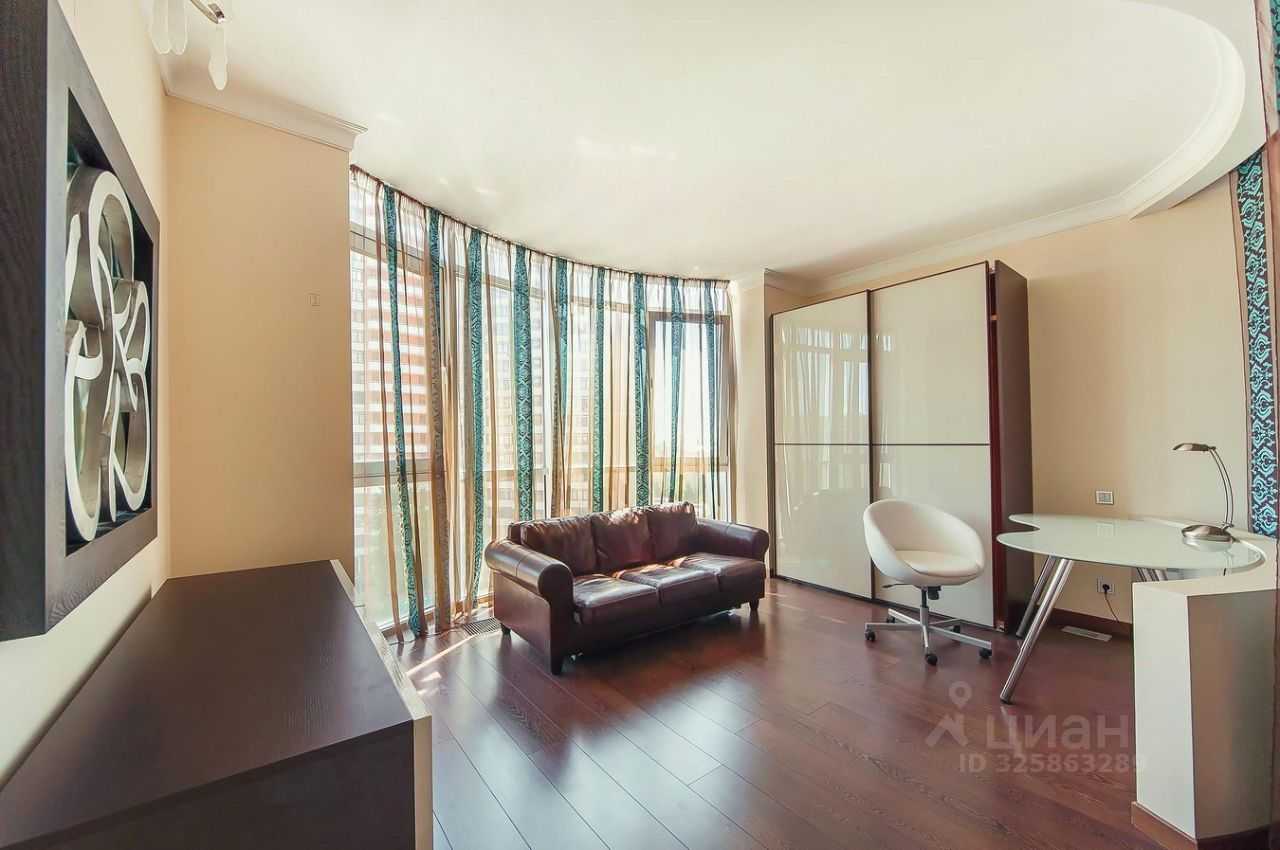 2-комнатная квартира, 70 м² — фотография 2