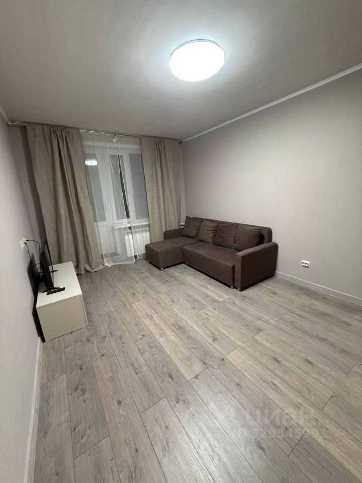 2-комнатная квартира, 43,2 м² — фотография 2