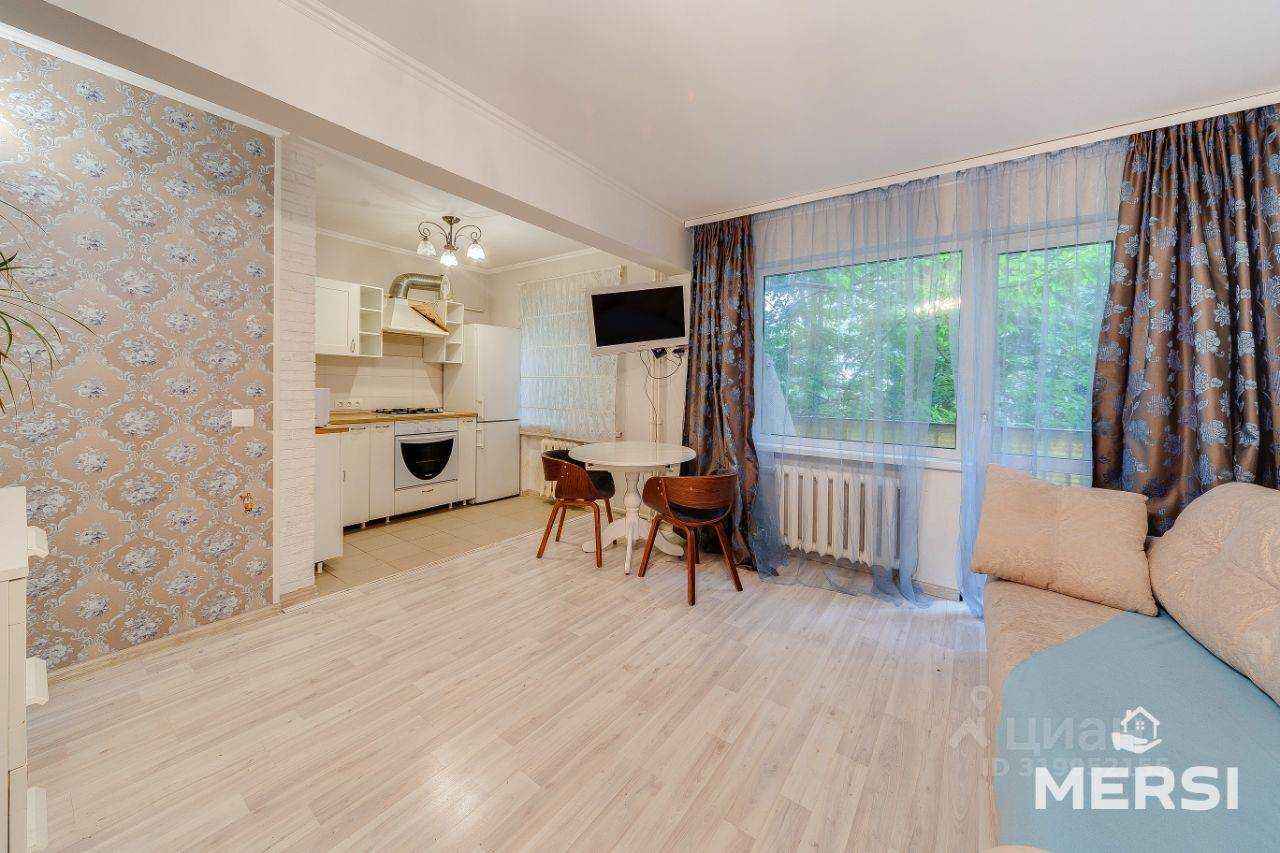 1-комнатная квартира, 35 м² — фотография 2
