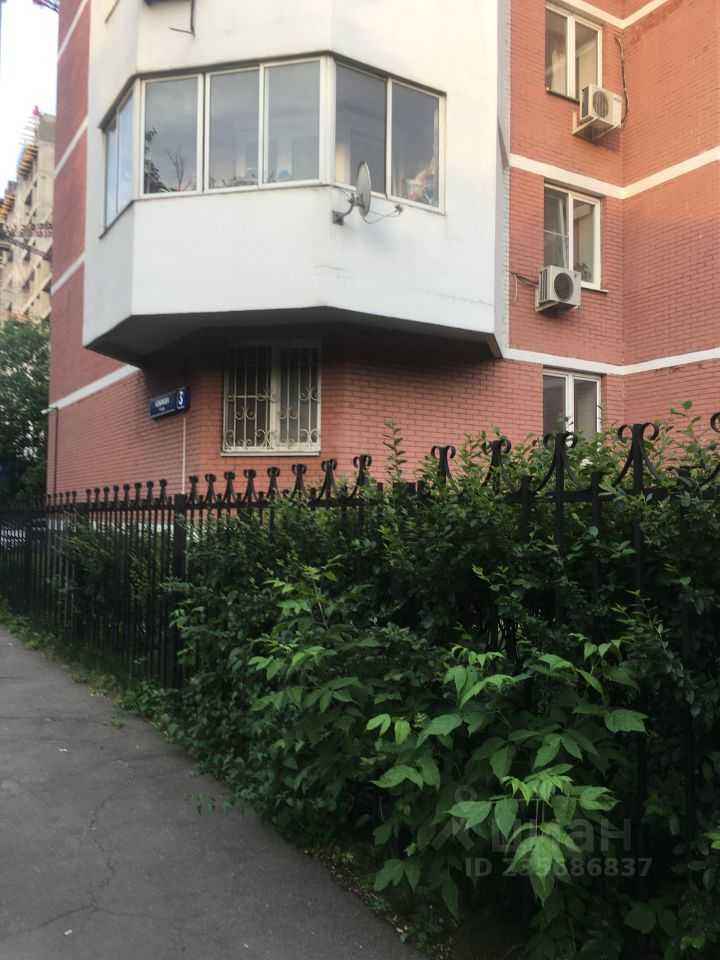 2-комнатная квартира, 68 м² — фотография 3