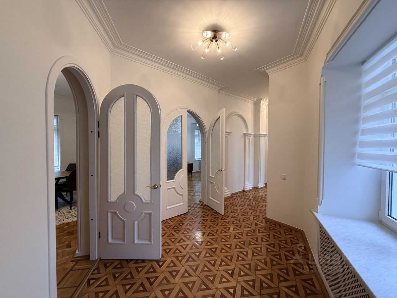 2-комнатная квартира, 88 м² — фотография 3