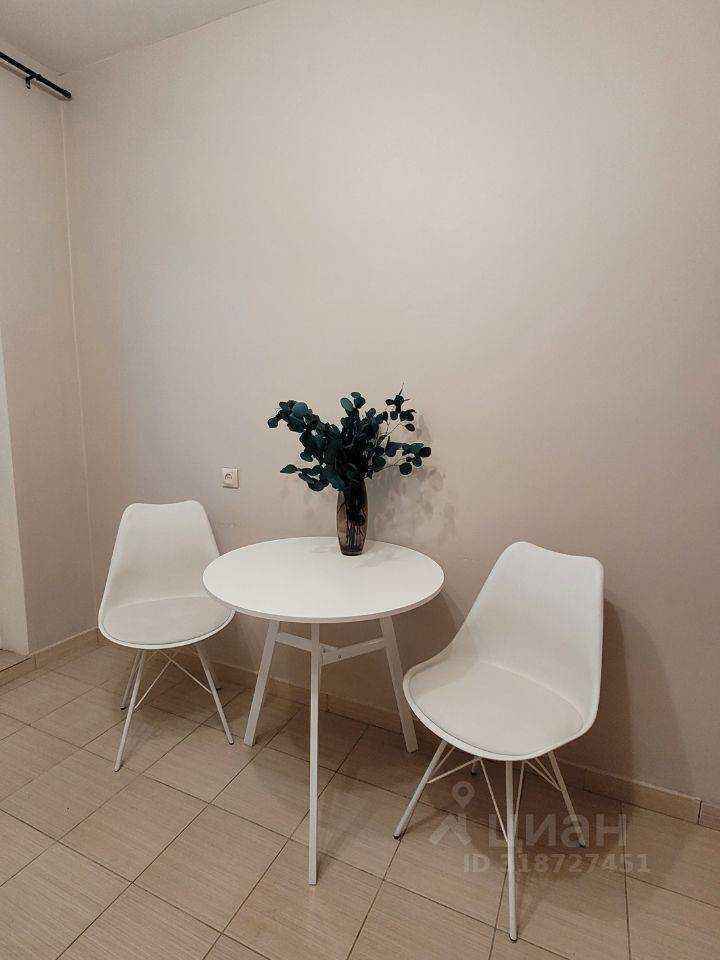 1-комнатная квартира, 42 м² — фотография 3