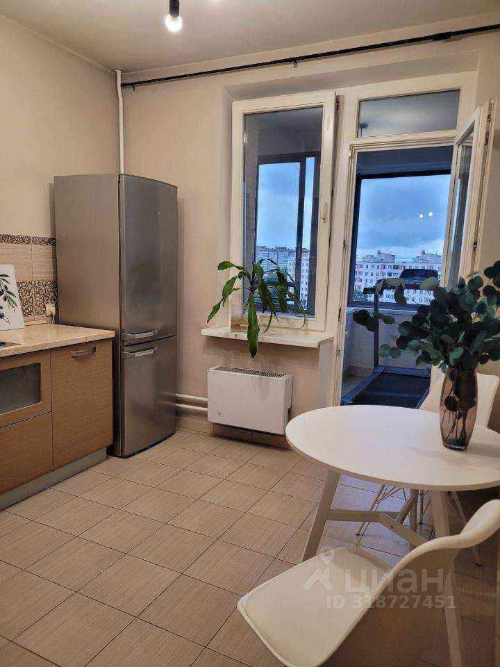 1-комнатная квартира, 42 м² — фотография 2