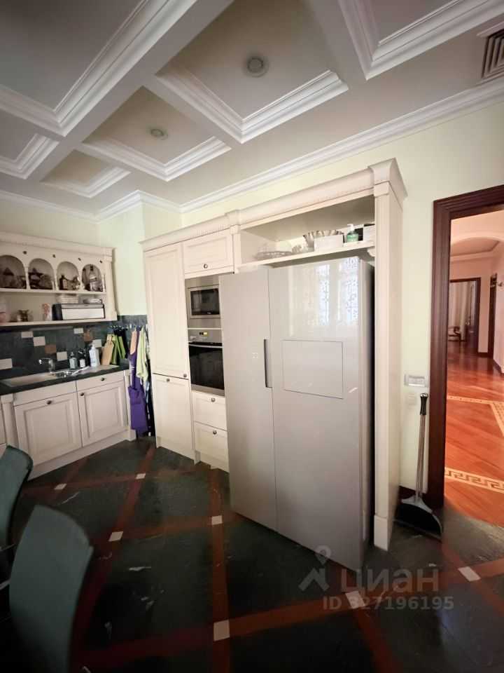 4-комнатная квартира, 184,9 м² — фотография 2