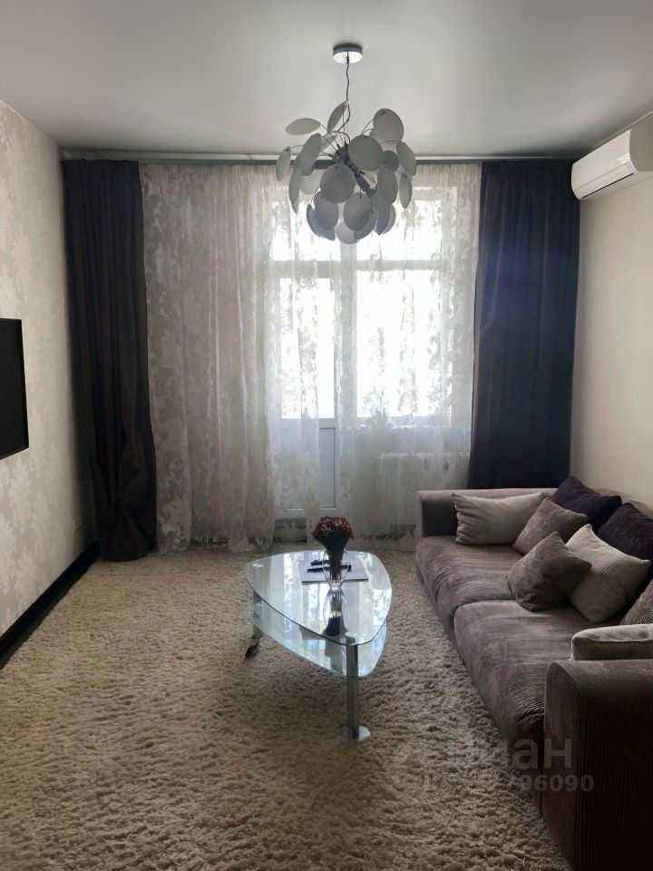 2-комнатная квартира, 80 м² — фотография 2