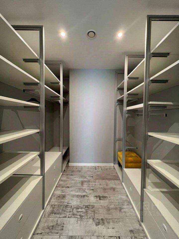 4-комнатная квартира, 140 м² — фотография 2