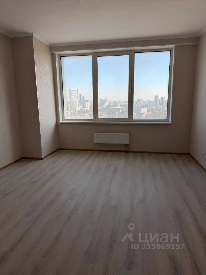 2-комнатная квартира, 76,9 м² — фотография 3