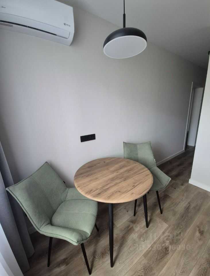2-комнатная квартира, 56 м² — фотография 3