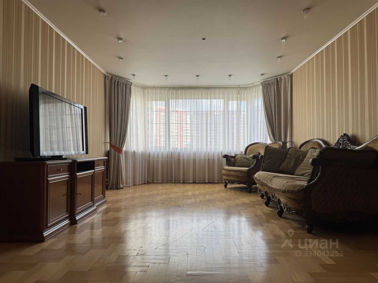 4-комнатная квартира, 110 м²