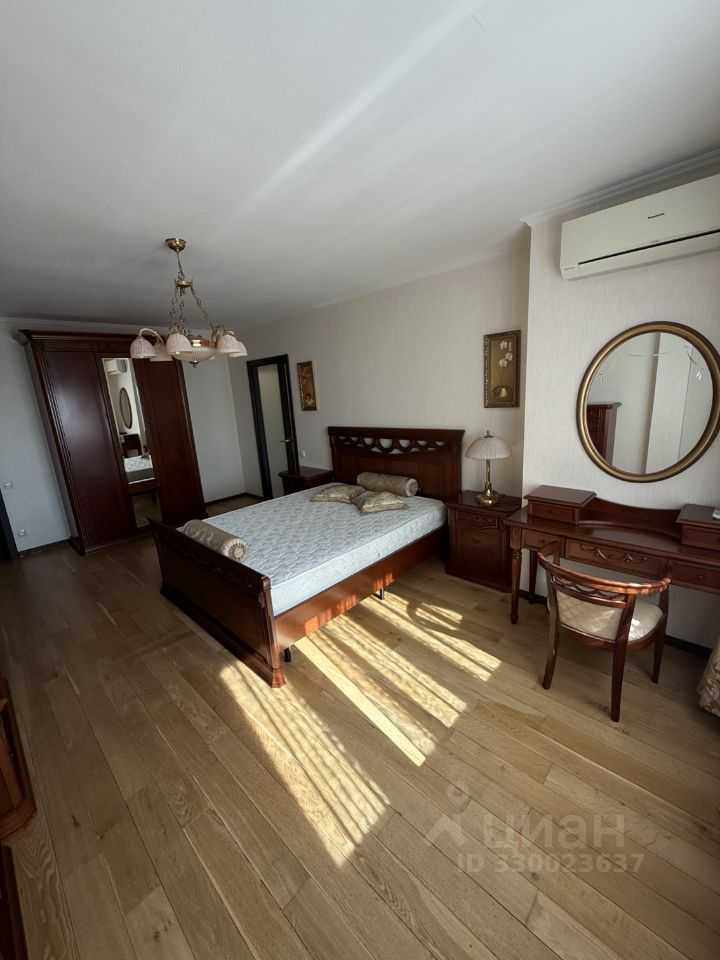 4-комнатная квартира, 139 м²