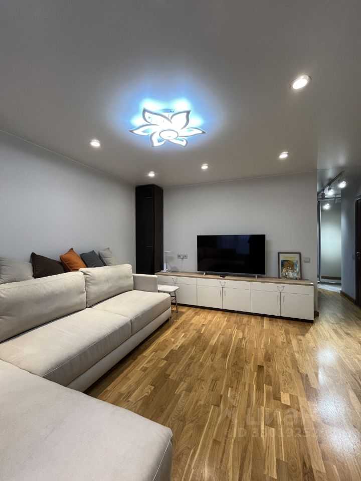 2-комнатная квартира, 66 м² — фотография 2