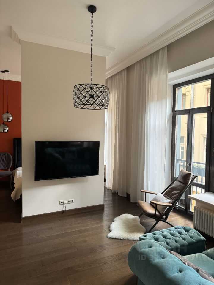 1-комнатная квартира, 52 м² — фотография 2
