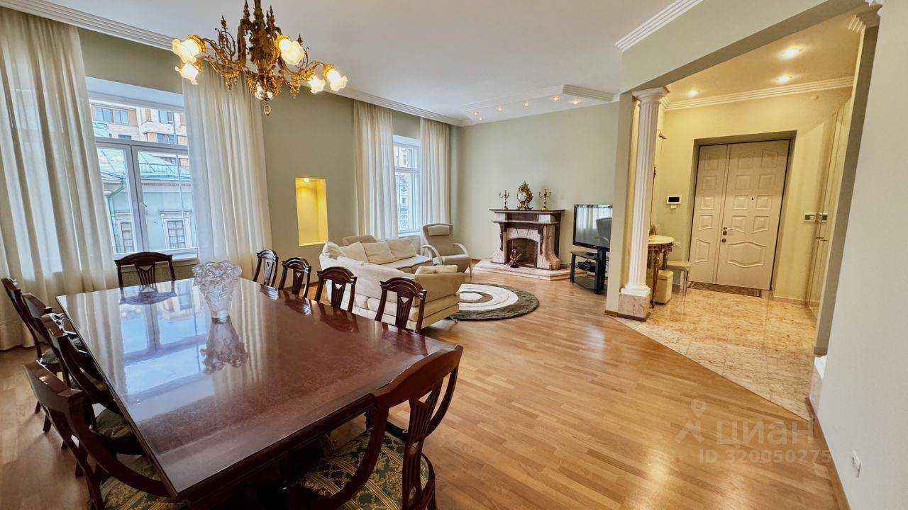 4-комнатная квартира, 180 м²