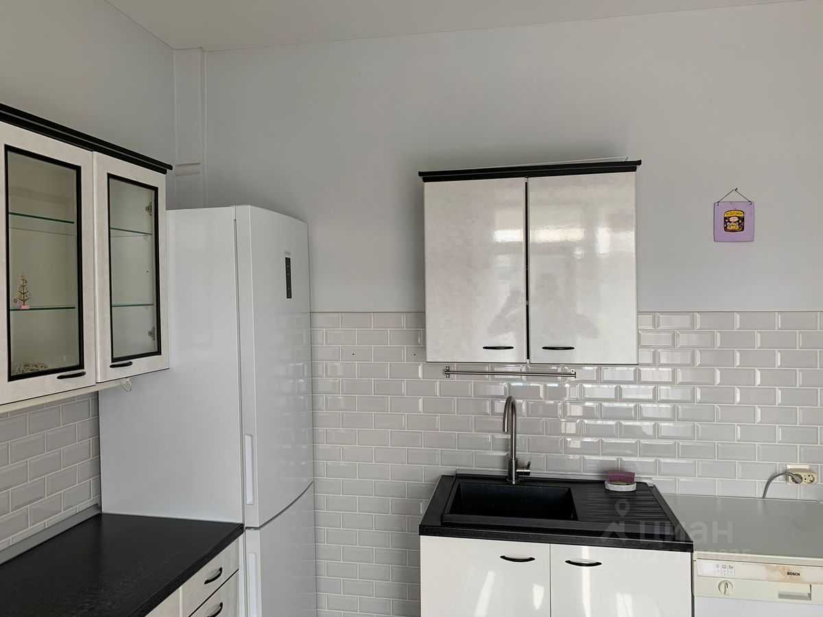 4-комнатная квартира, 102 м² — фотография 3