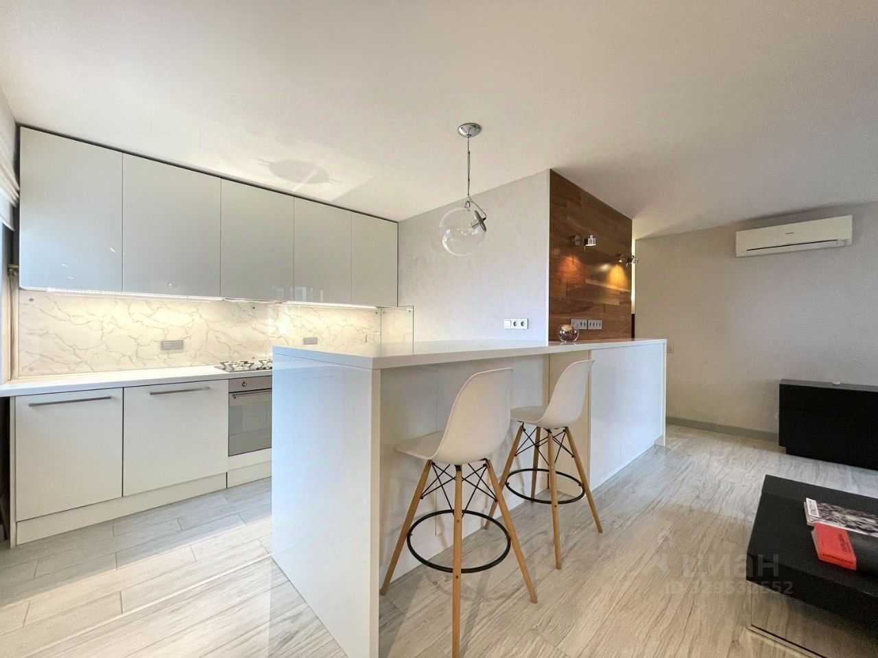 2-комнатная квартира, 55 м² — фотография 2