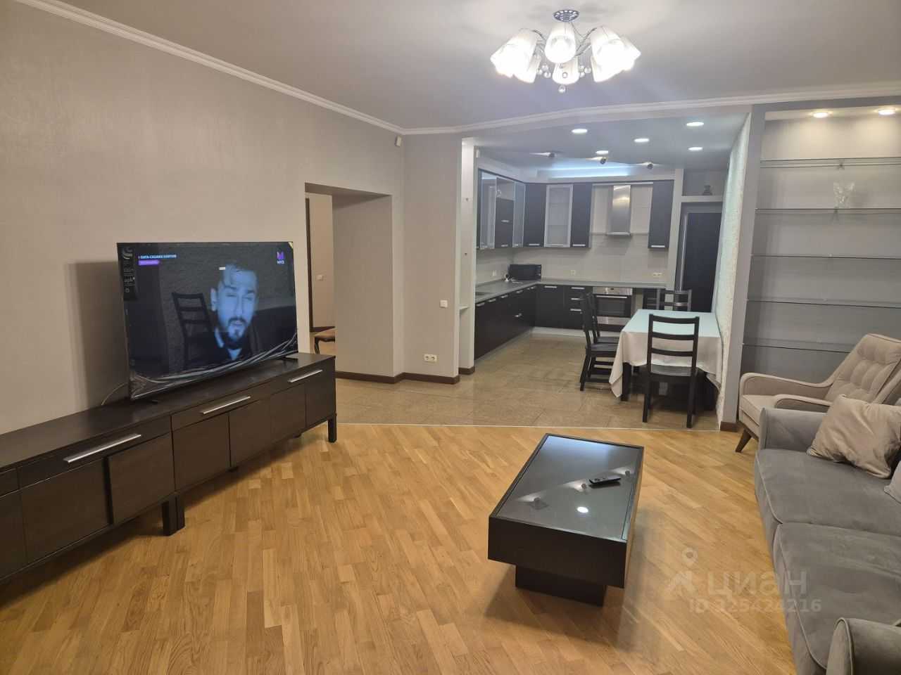 4-комнатная квартира, 145 м² — фотография 3