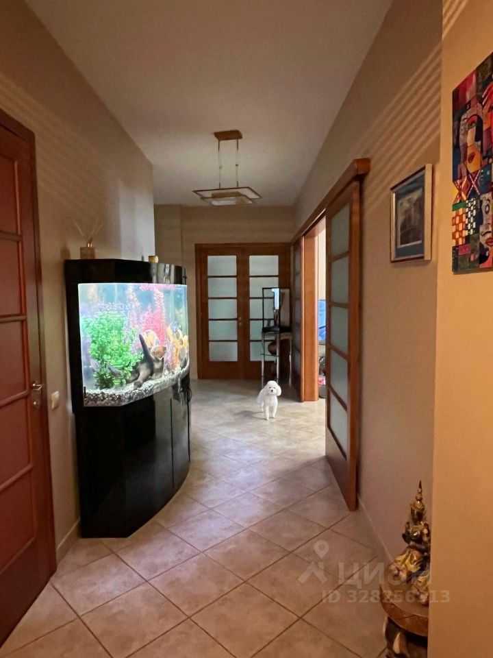 4-комнатная квартира, 155 м² — фотография 2