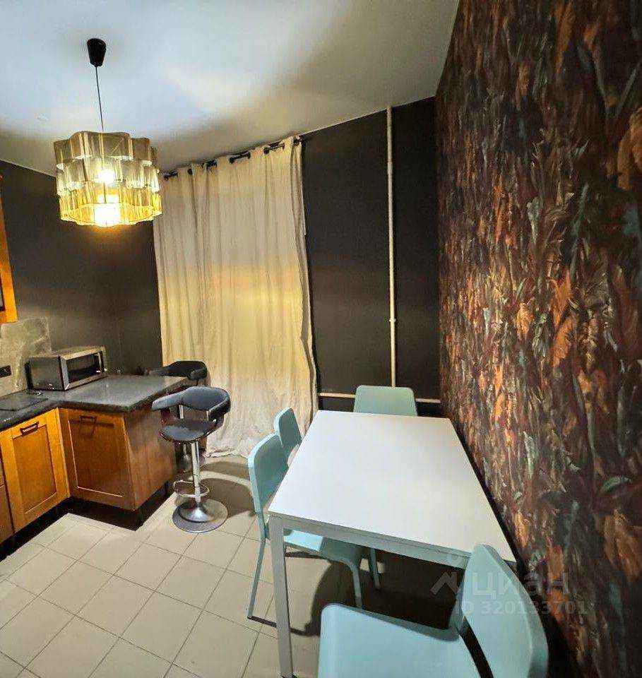 4-комнатная квартира, 90 м² — фотография 2
