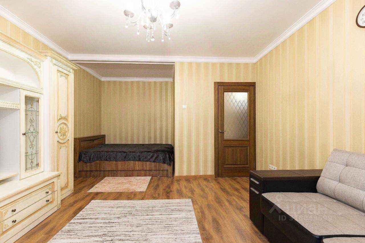 1-комнатная квартира, 50 м² — фотография 2